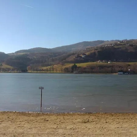 Tiefala's Eck לינה וארוחת בוקר